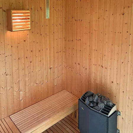 Hébergement de vacances With Views And Private Sauna *